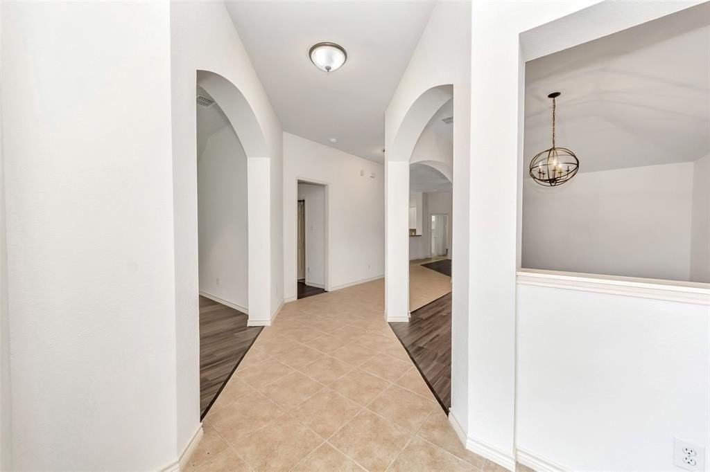 10209 Fossil Valley Dr - Photo 6 of 39