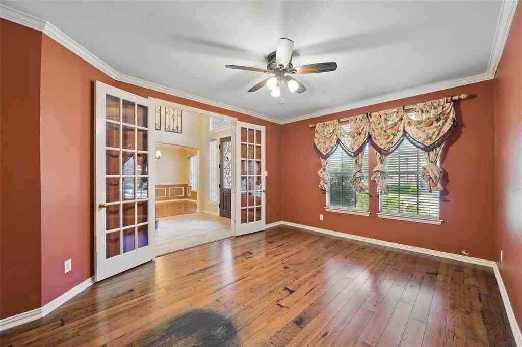 1805 Southwicke Dr - Photo 6 of 36