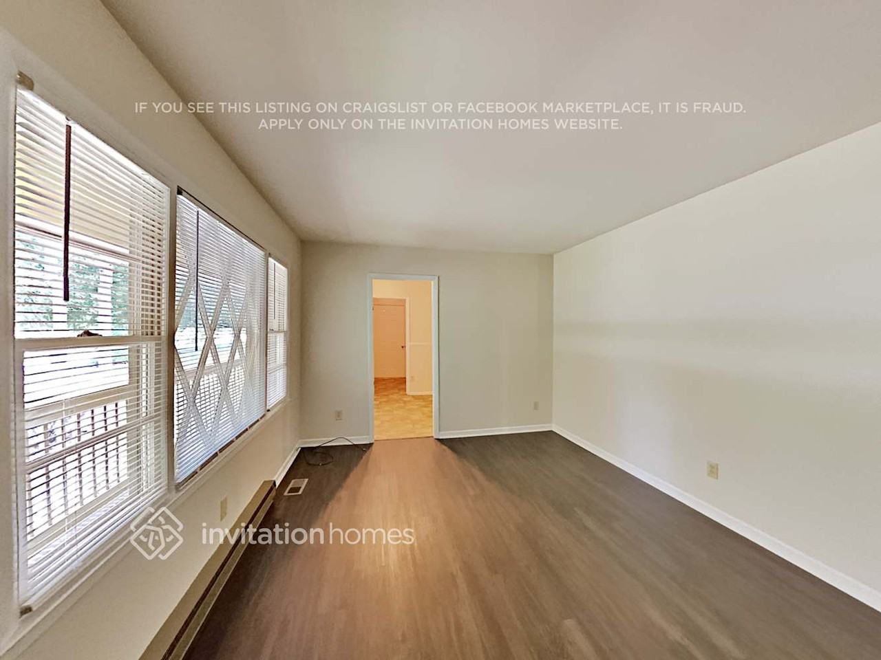 1732 Balfour Ln - Photo 4 of 19