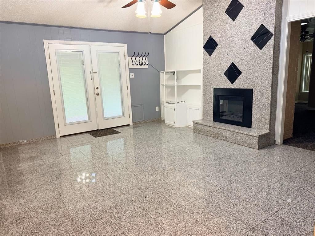 1226 Linkwood Ln - Photo 2 of 13