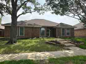 990 Camden Dr - Photo 1 of 1