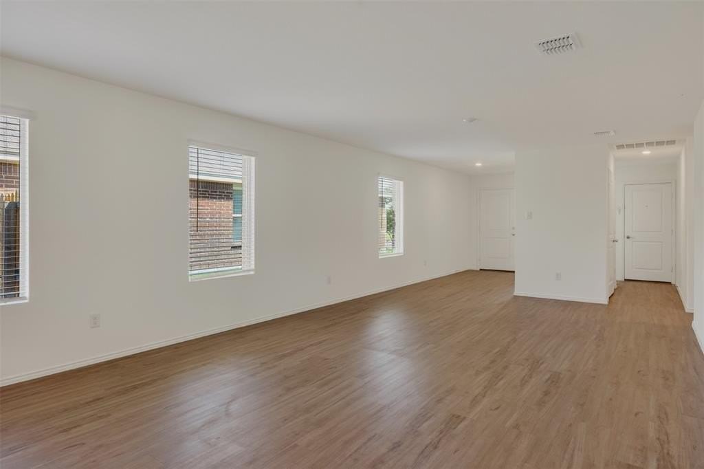 14933 Tejano St - Photo 5 of 17