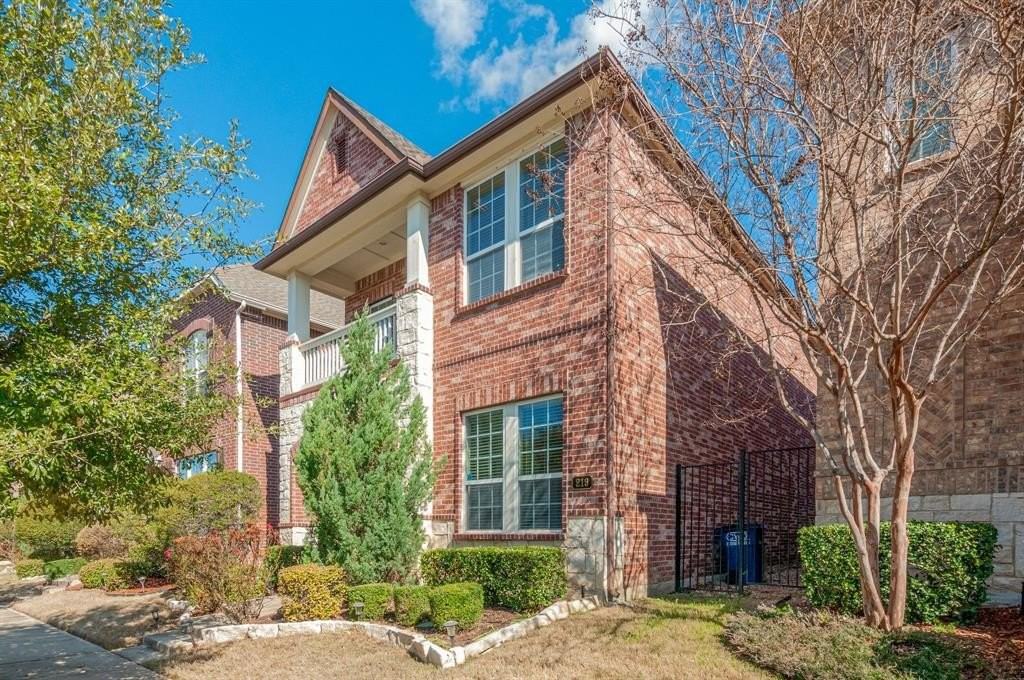 219 Knapford Sta - Photo 2 of 36