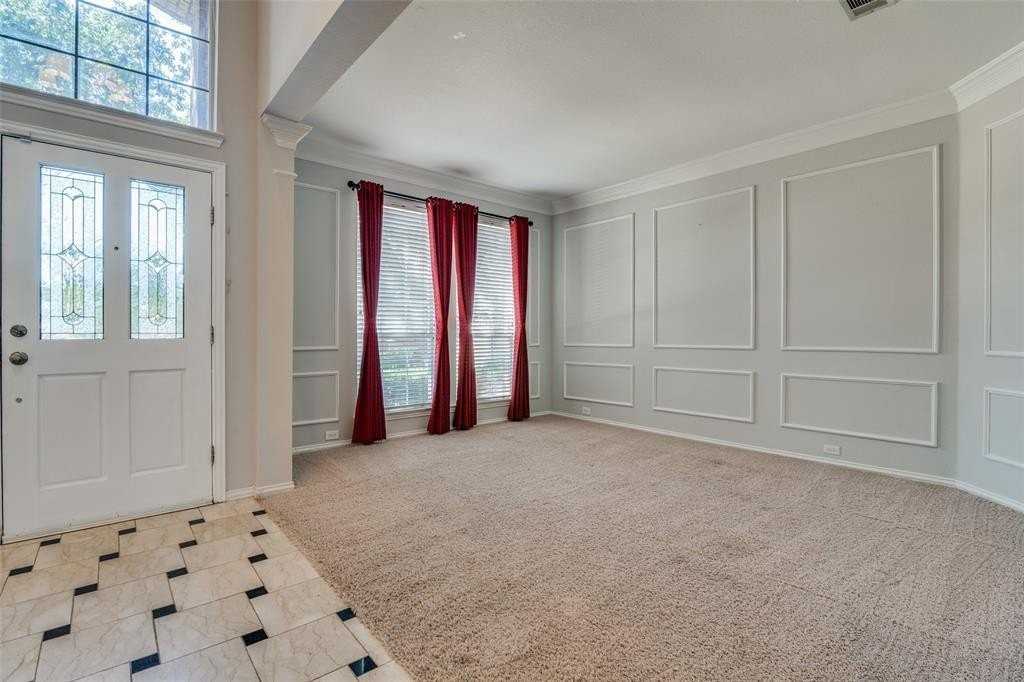 6217 Palomino Dr - Photo 4 of 36