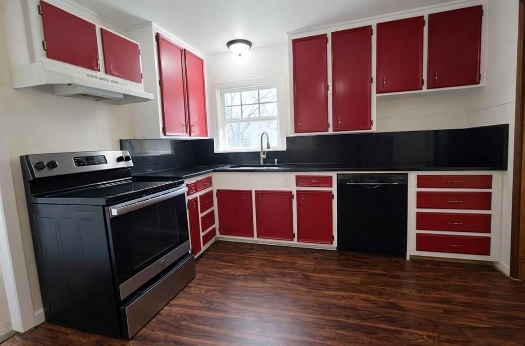 1716 Ridgewood Rd - Photo 4 of 15