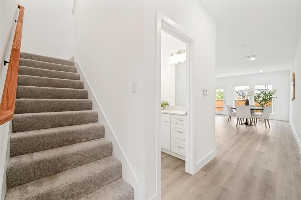 5609 Woodlands Dr - Photo 4 of 26