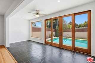 7424 W 81st St - Photo 5 of 8