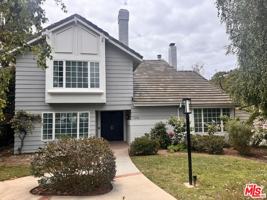 featured image of 1394 Avenida De Cortez