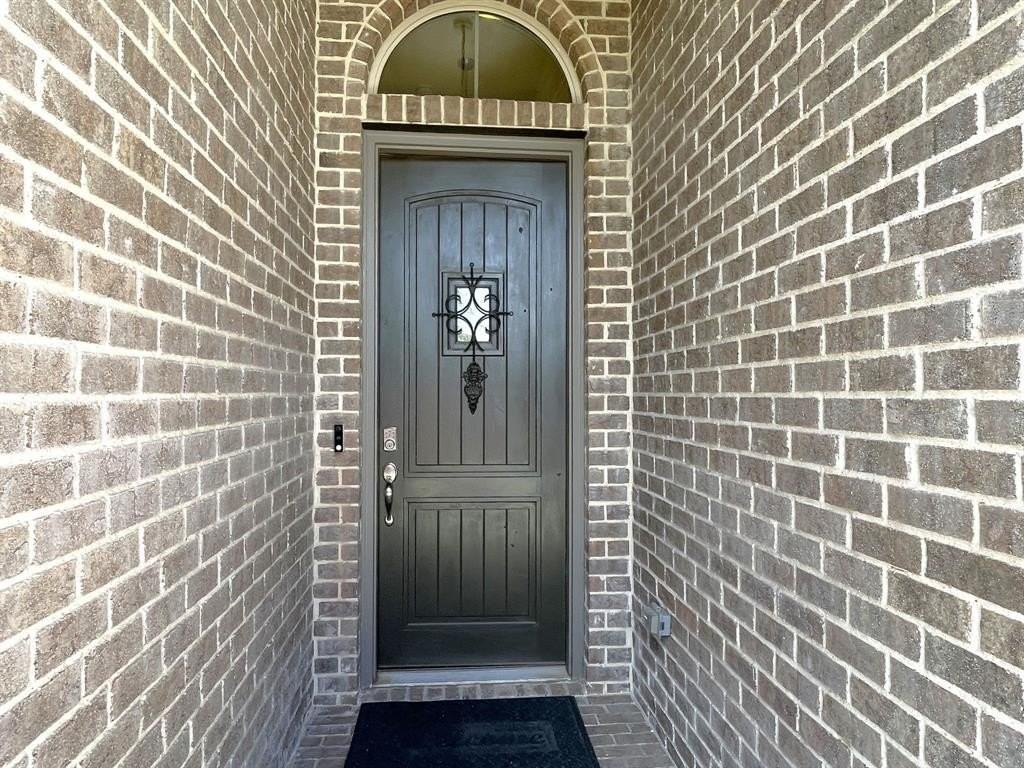 2008 Gray Tower Way - Photo 2 of 31
