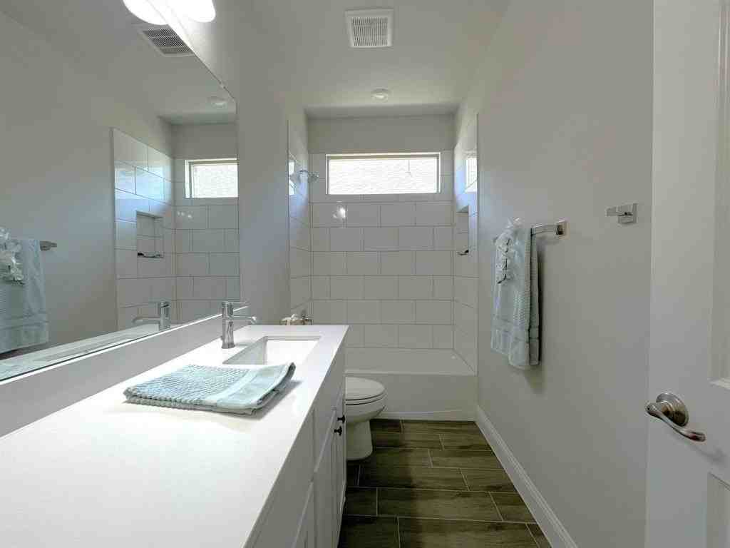 2008 Gray Tower Way - Photo 5 of 31