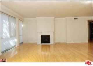 318 N Maple Dr #C106 - Photo 7 of 8