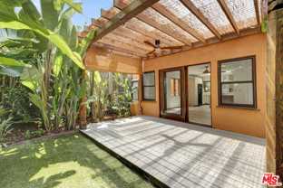 1138 1/2 N Poinsettia Pl - Photo 1 of 1