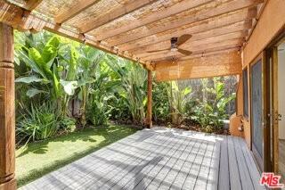 1138 1/2 N Poinsettia Pl - Photo 2 of 8