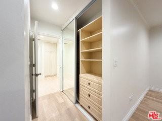 1094 Garden Ln - Photo 5 of 8