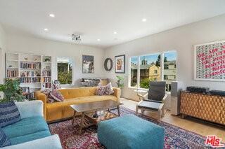 8021 Blackburn Ave #U - Photo 2 of 8