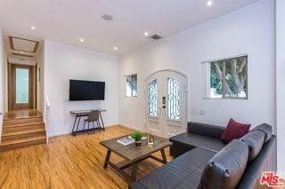 1407 W 2nd St - Photo 3 of 8