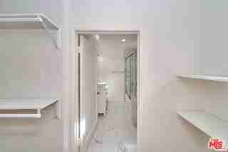 830 S Norton Ave - Photo 3 of 8