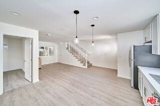 830 S Norton Ave - Photo 4 of 8
