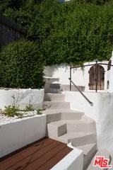2209 N Gower St - Photo 4 of 8