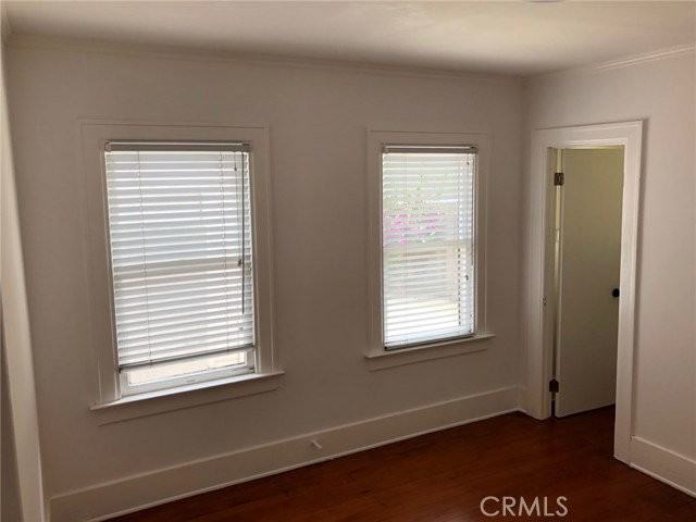 1085 Loma Dr - Photo 7 of 8