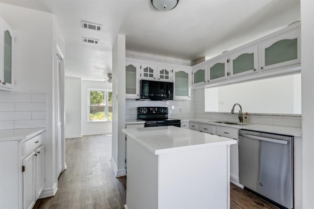 8029 Rice Dr - Photo 3 of 11