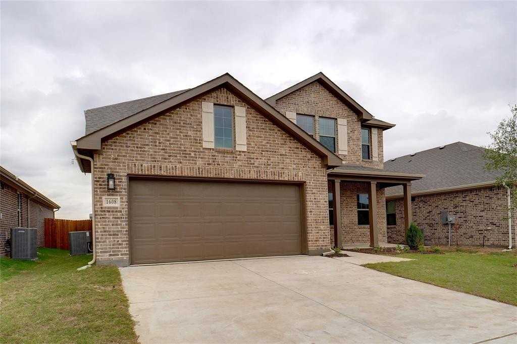 1608 Pine Valley Dr - Photo 3 of 37