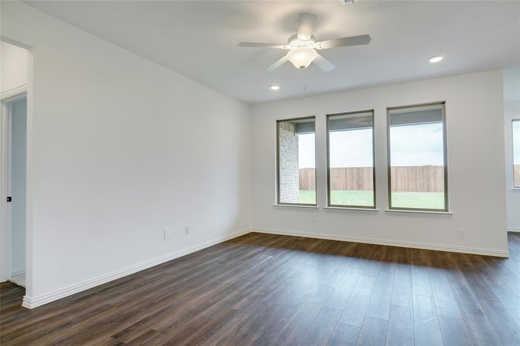 1608 Pine Valley Dr - Photo 5 of 37