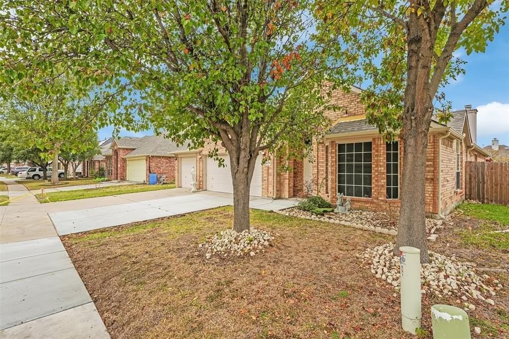 629 Rosarita Rd - Photo 3 of 33