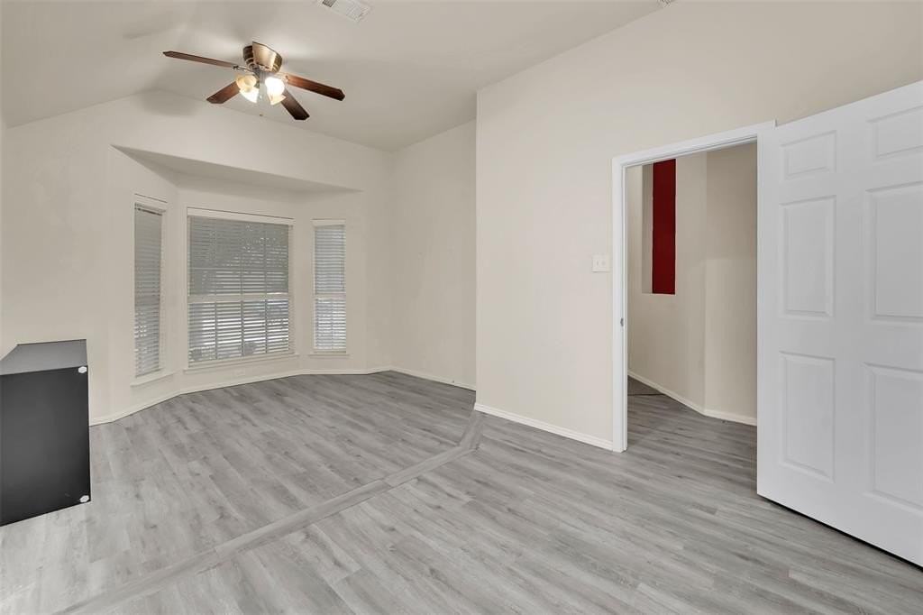 629 Rosarita Rd - Photo 4 of 33
