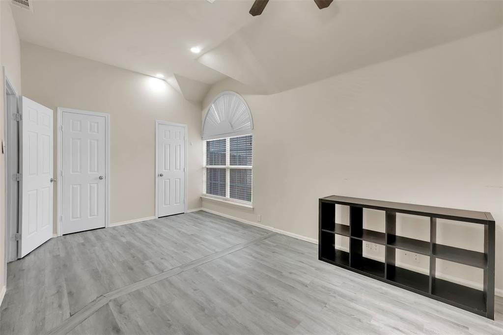 629 Rosarita Rd - Photo 5 of 33