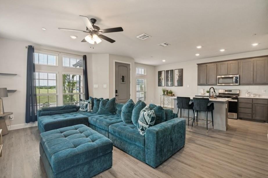 3628 Chaucer Trl - Photo 2 of 12