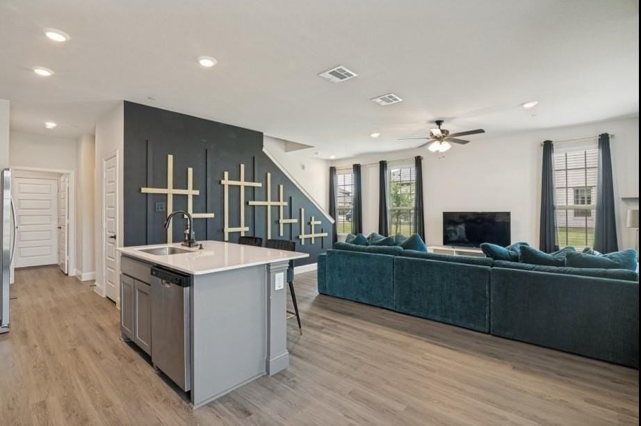 3628 Chaucer Trl - Photo 4 of 12