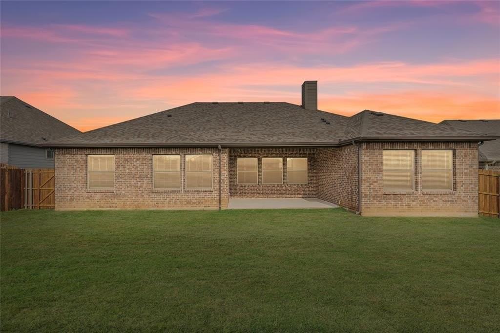 232 Gardenia Dr - Photo 2 of 36