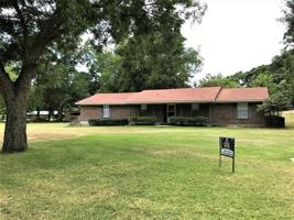 featured image of 8530 Choctaw Dr