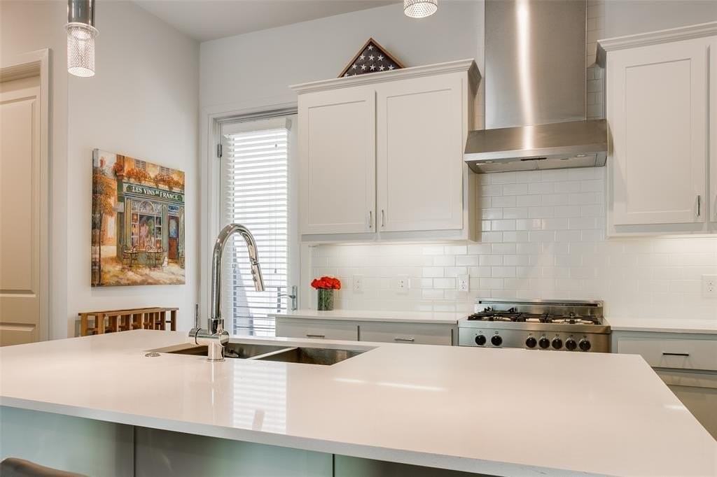 5202 Capitol Ave #1103 - Photo 7 of 21