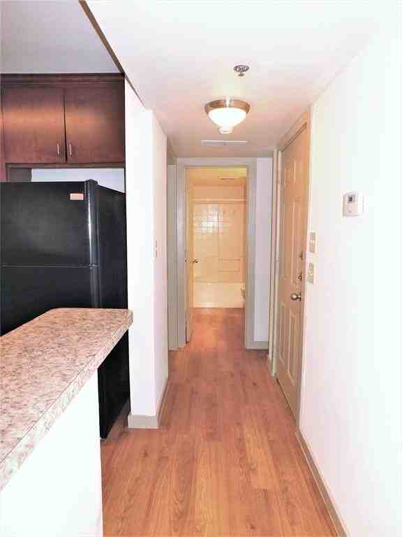1512 N Elm St #302 - Photo 5 of 15