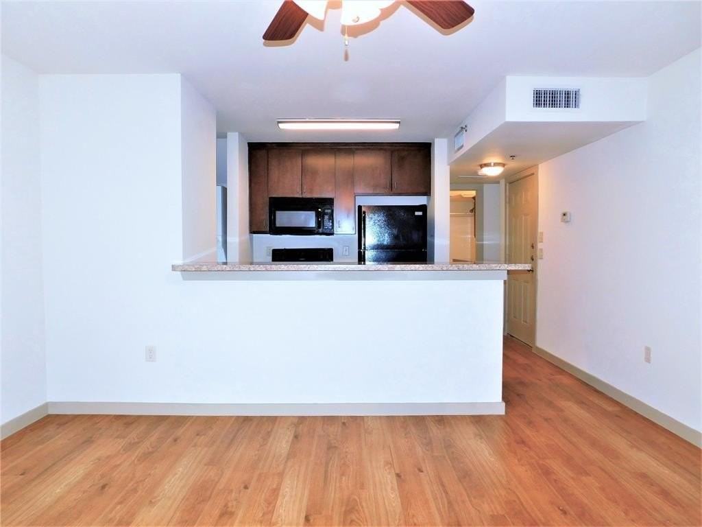 1512 N Elm St #302 - Photo 6 of 15