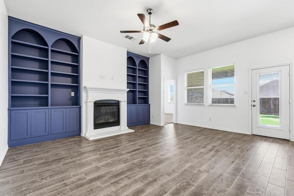 3949 Sidney Ln - Photo 4 of 38