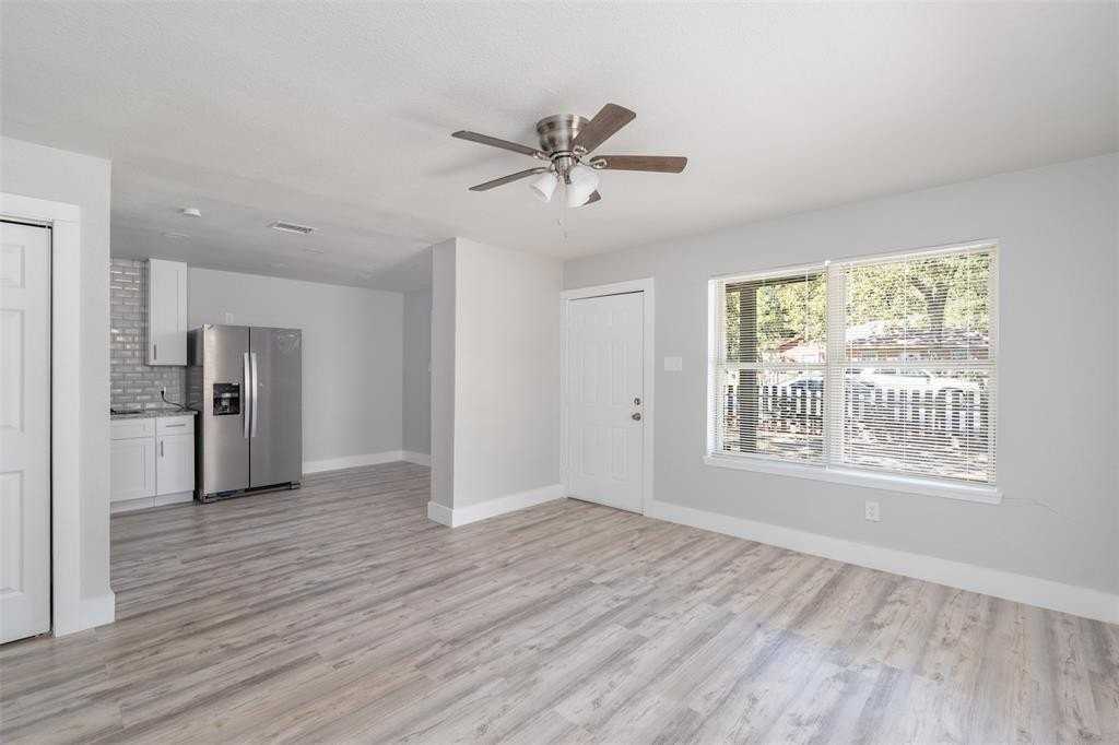 5914 Asbury Ave #A - Photo 3 of 16