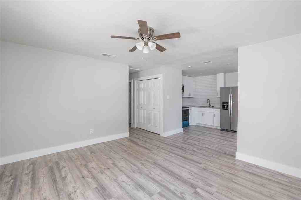 5914 Asbury Ave #A - Photo 4 of 16