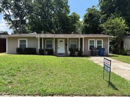 featured image of 2518 Winthrop Dr