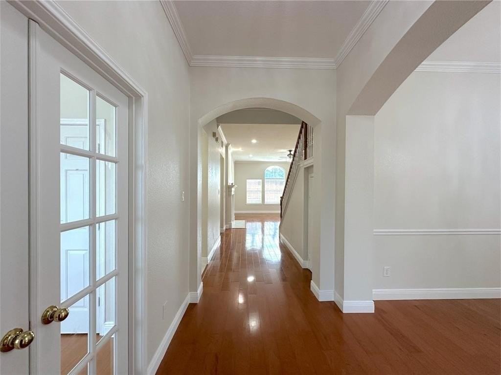 1579 Poets Way - Photo 4 of 34