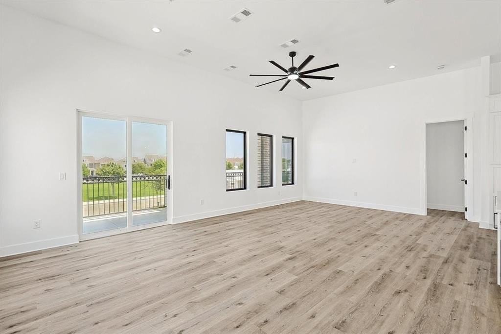 767 W Main St #201 - Photo 6 of 33