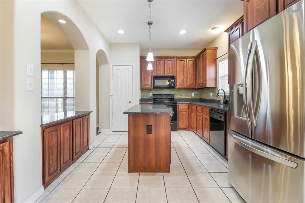 102 Whipperwill Way - Photo 6 of 39