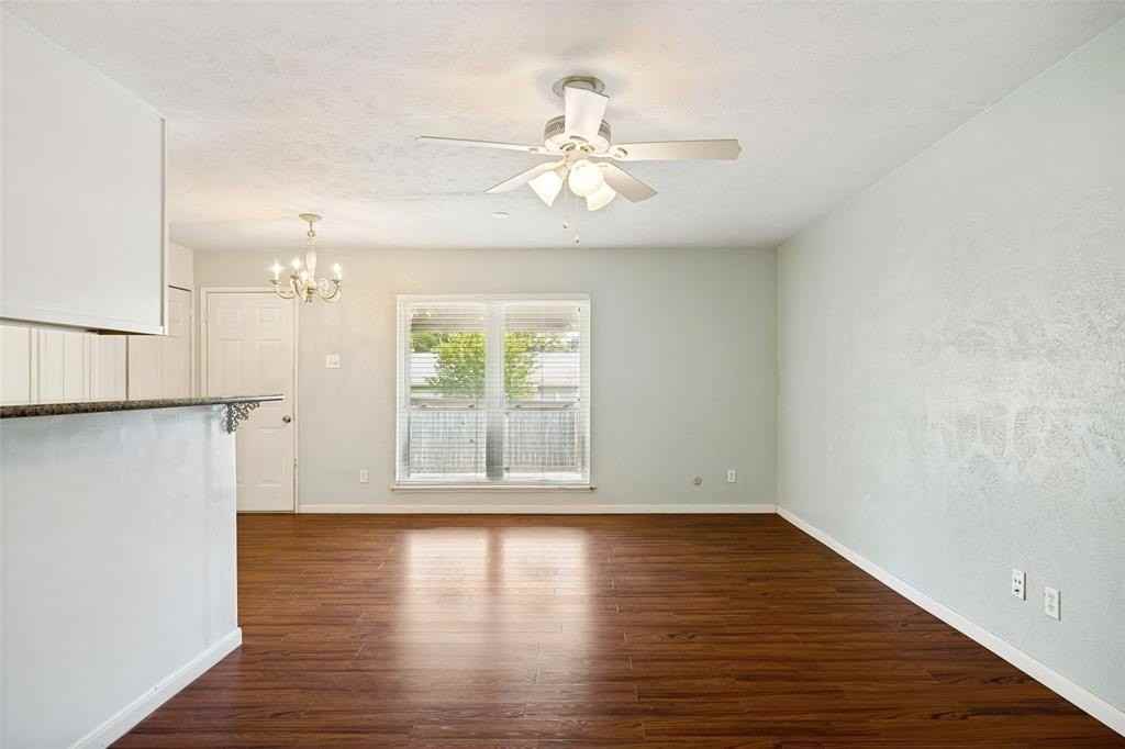 530 Hightrail Dr - Photo 3 of 12