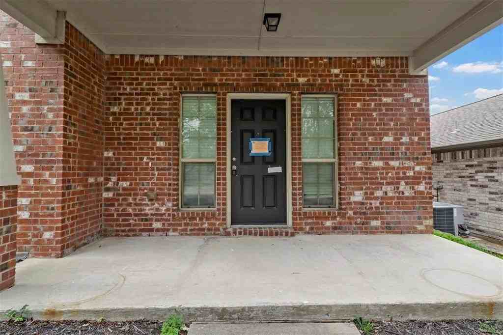 5417 Beacon Ln - Photo 2 of 17