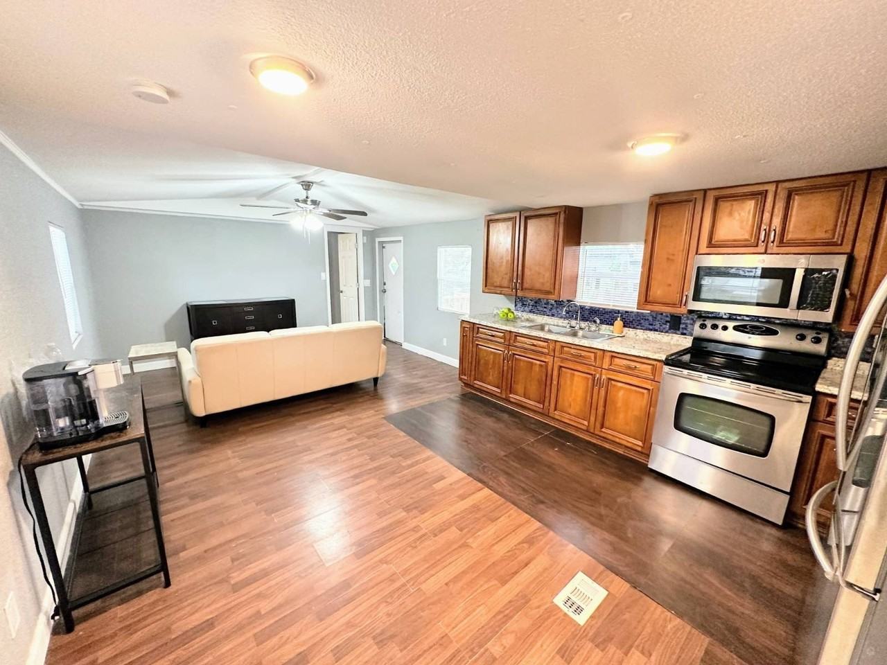 4710 Alhambra Ave - Photo 5 of 19