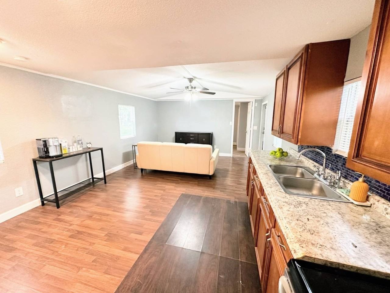 4710 Alhambra Ave - Photo 7 of 19