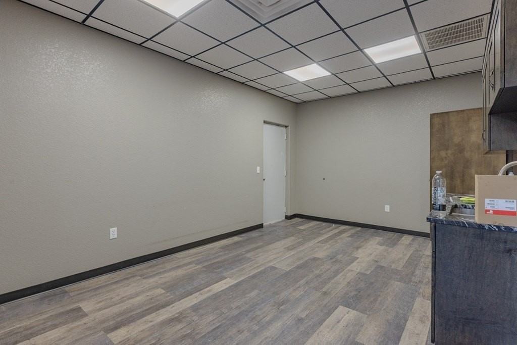 1661 W Rev Dr - Photo 6 of 20