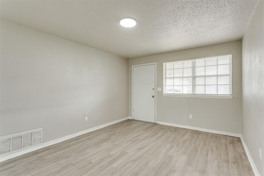 2908 Sw 62nd St - Photo 7 of 49